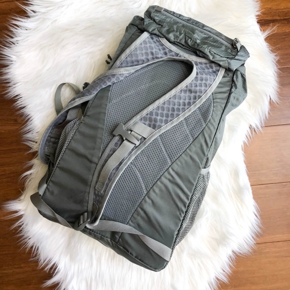 REI Bags Rei Coop Flash 22 Pack Lightweight Trail Backpack Poshmark